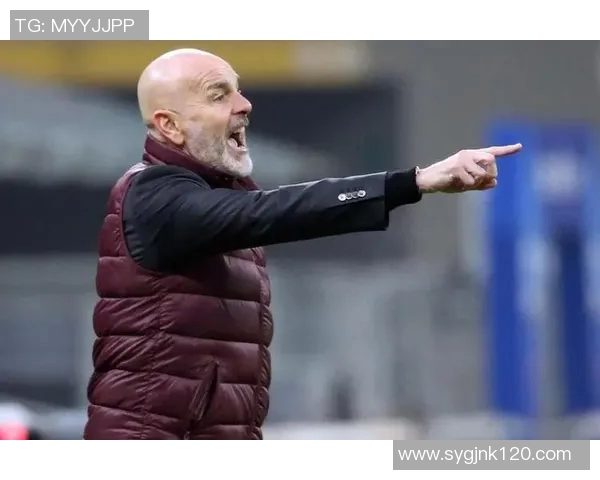 足球风云中的隐形巨星：那些看不见却决定比赛命运的球员